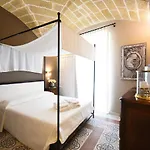 Laura - Luxury Bed & Breakfast 3*