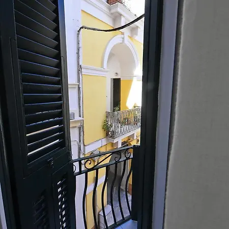 Laura - Luxury Bed & Breakfast 3*