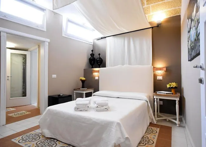 Laura - Luxury Bed & Breakfast