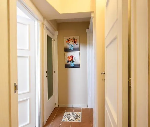 לינה וארוחת בוקר Laura - Luxury גאליפולי