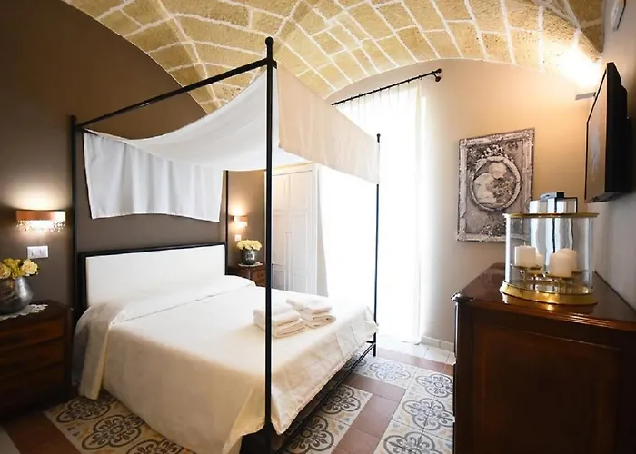 Laura - Luxury Bed & Breakfast 3*