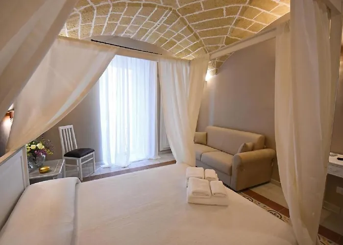 Laura - Luxury לינה וארוחת בוקר 3*